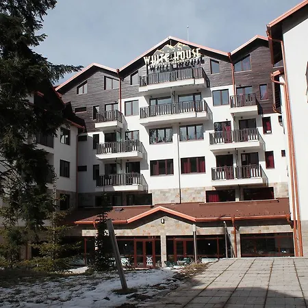 White House Hotel 4*