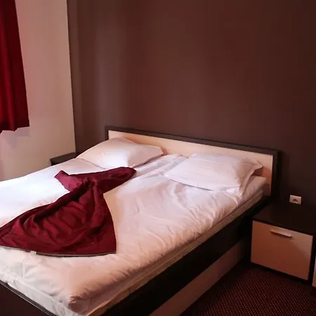 Hotel White House 4*