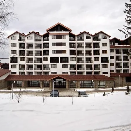 White House 4*